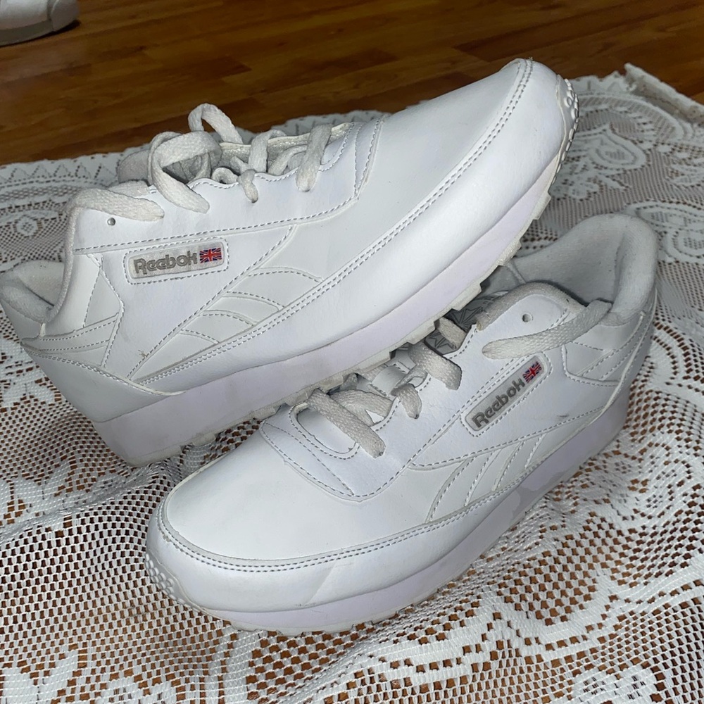 Women’s Reebok Classic Renaissance Sneakers, Size 10